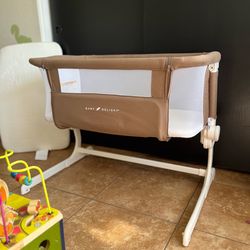 Baby delight bassinet organic mocha
