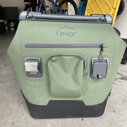 OtterBox Trooper 30-quart Backpack Cooler 