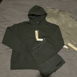 Essentials Tracksuit Stretch Limo (Black)