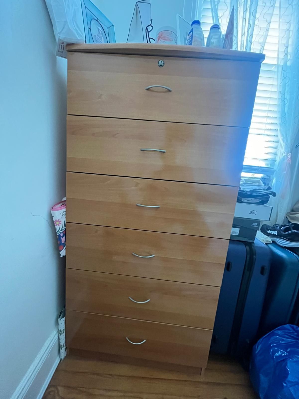 Wood Chest Of Drawers 