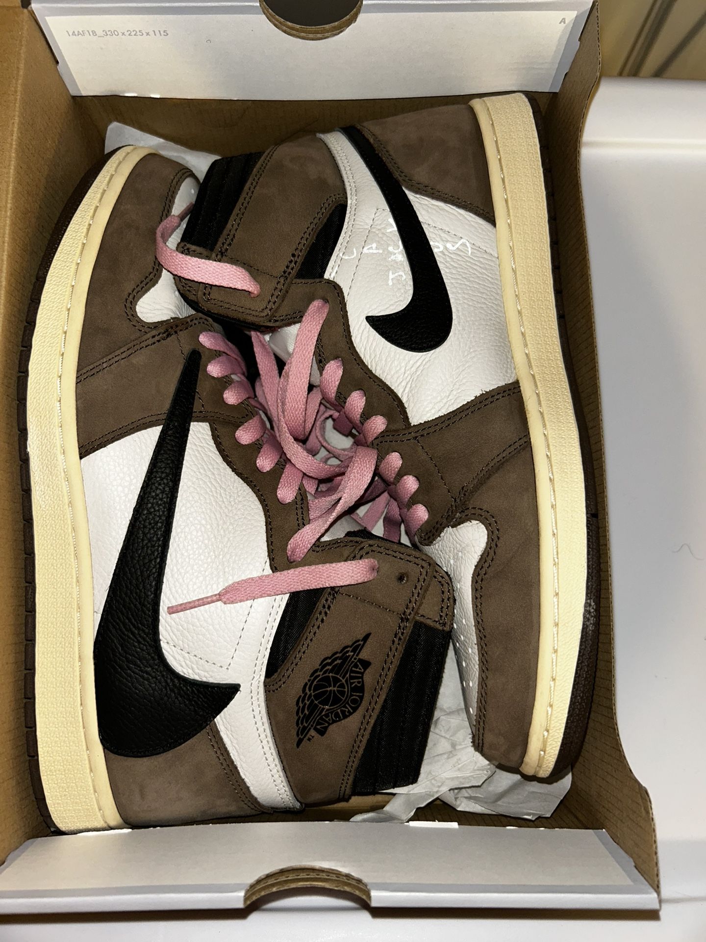 Travis Scott x Jordan 1 Mocha