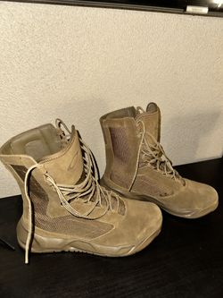 Brand new Oakley boots