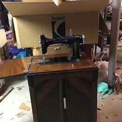 Singer B Model Sewing Machine In Cabinet