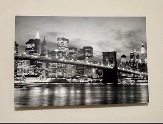Large 23"x 35" Black & White NYC Brooklyn Bridge Canvas Wall Art - Perfect Condition￼