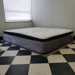 Queen size mattress - can DELIVER almost anywhere for $20 extra - please see all photos and read everything 🙂
