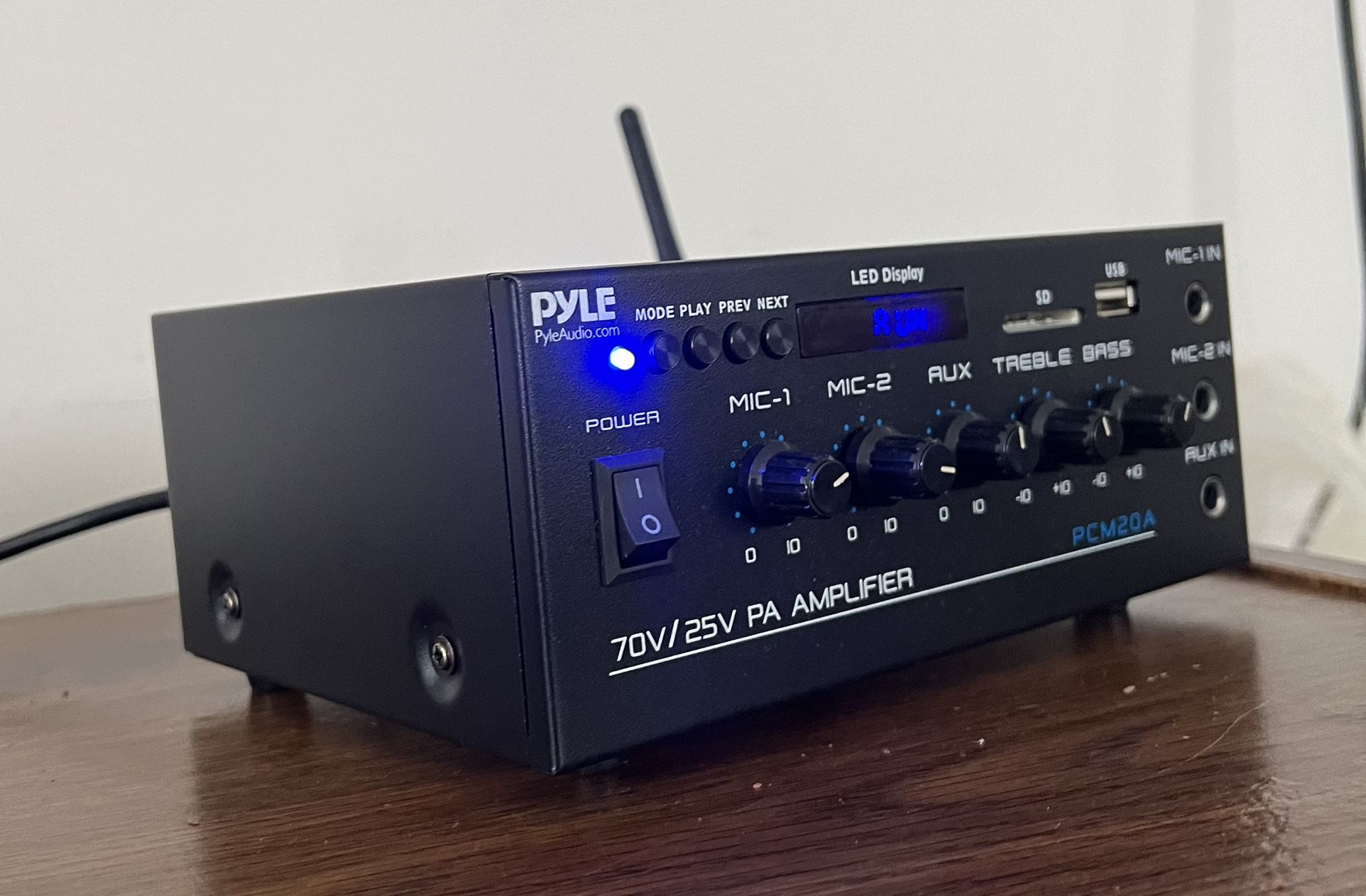 Pyle 25V/70V Power Amplifier - Microphone Audio/Speaker Control Amp, 1/4" Mic Inputs, 40W - Black