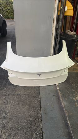 Tesla Model 3 Tailgate Trunklied Oem