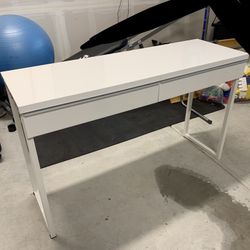 IKEA BESTÅ BURS Desk – High-Gloss White – Two Drawers – Good Condition