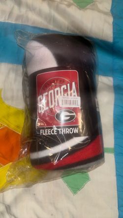 Georgia bulldog fleece throw blanket never used still in bag