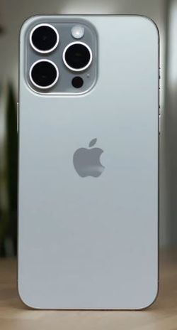 Excellent Condition iPhone 15 Pro Max – Works Perfectly!