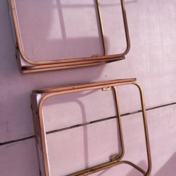 Wall shelves