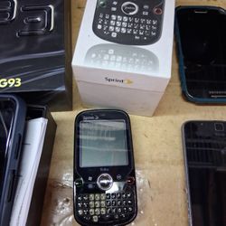 Older Cell Phones 8 Of Them