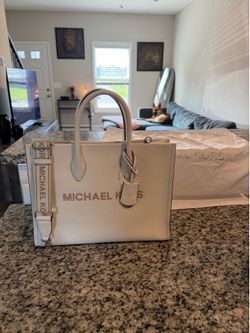 Michael Kors Tote/ crossbody