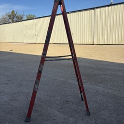 8’ Fiberglass A-frame Ladder