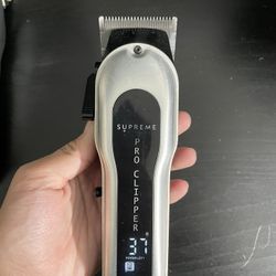 Barber Clippers and Trimmer (Read Description)