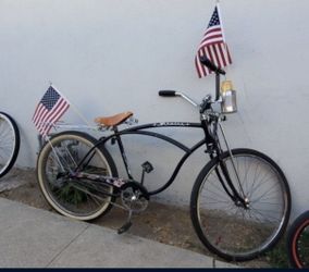 schwinn beach cruiser