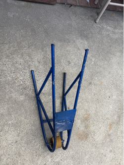 Mini bike wheelie bar