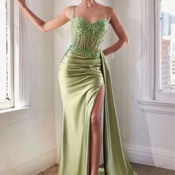Satin Mermaid Prom Dresses for Women 2025 Laces Appliques Spaghetti Straps Formal Evening Party Gowns with Slit