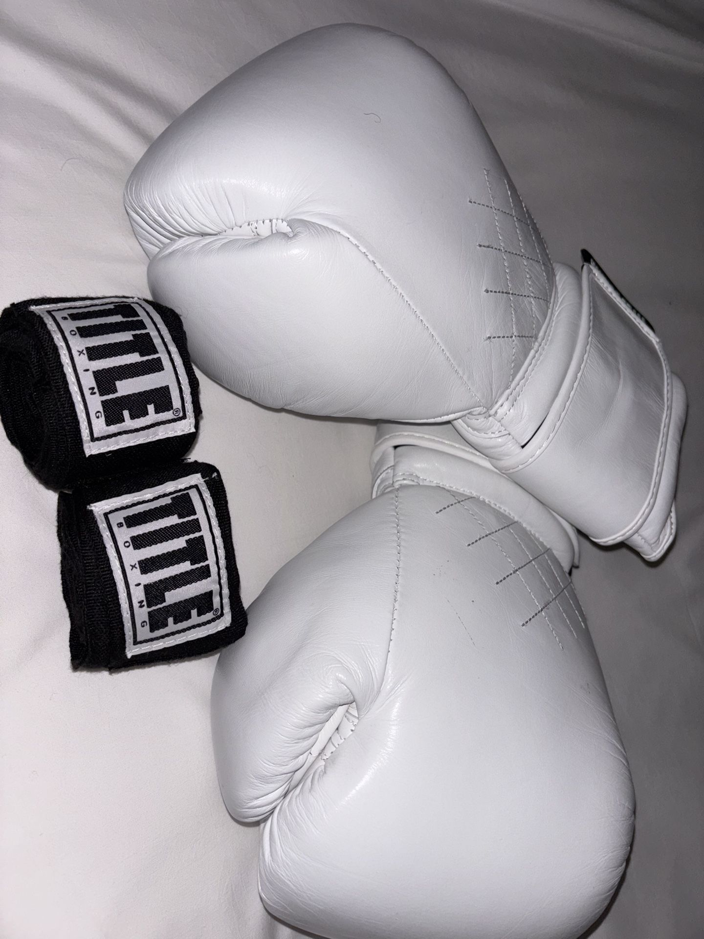 Boxing Gloves & Wraps
