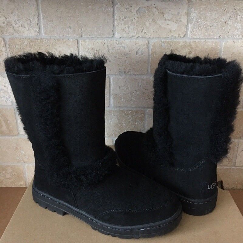 UGG SUNDANCE SHORT II REVIVAL BLACK SUEDE SHEEPSKIN FUR BOOTS SIZE US 7 WOMENS
