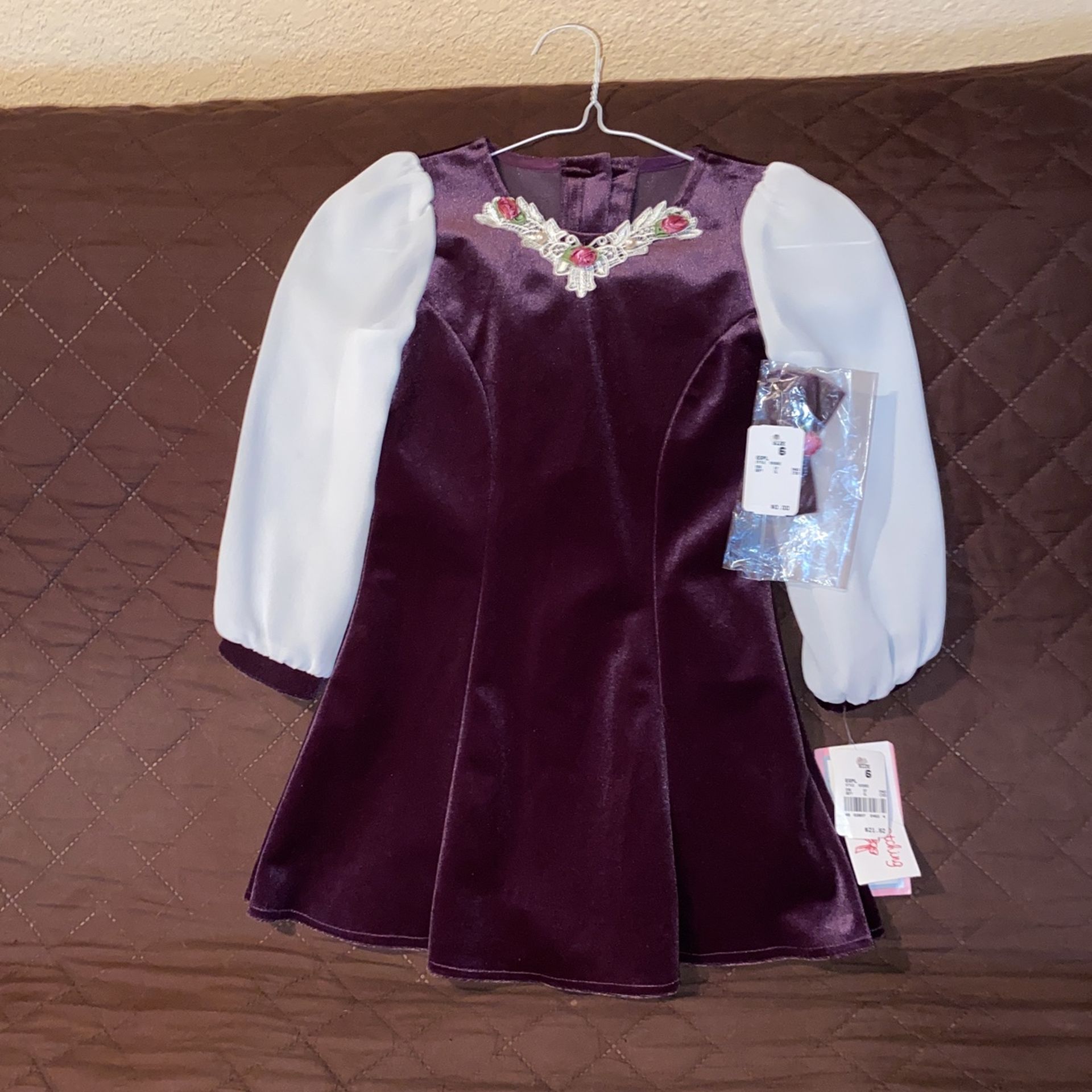 Girls Velvet Dress Size 6 With Matching Bow