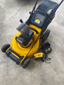 DeWalt 40V Cordless Lawn Mower with Battery and Charger