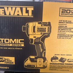 Dewalt Atomic Driver & Charger Battery’ New 