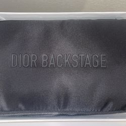 New DIOR BACKSTAGE MAKEUP KIT W/BRUSHES O