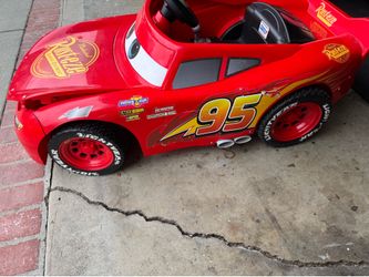 Vintage Lighting McQueen Power Wheels Ride on kids car