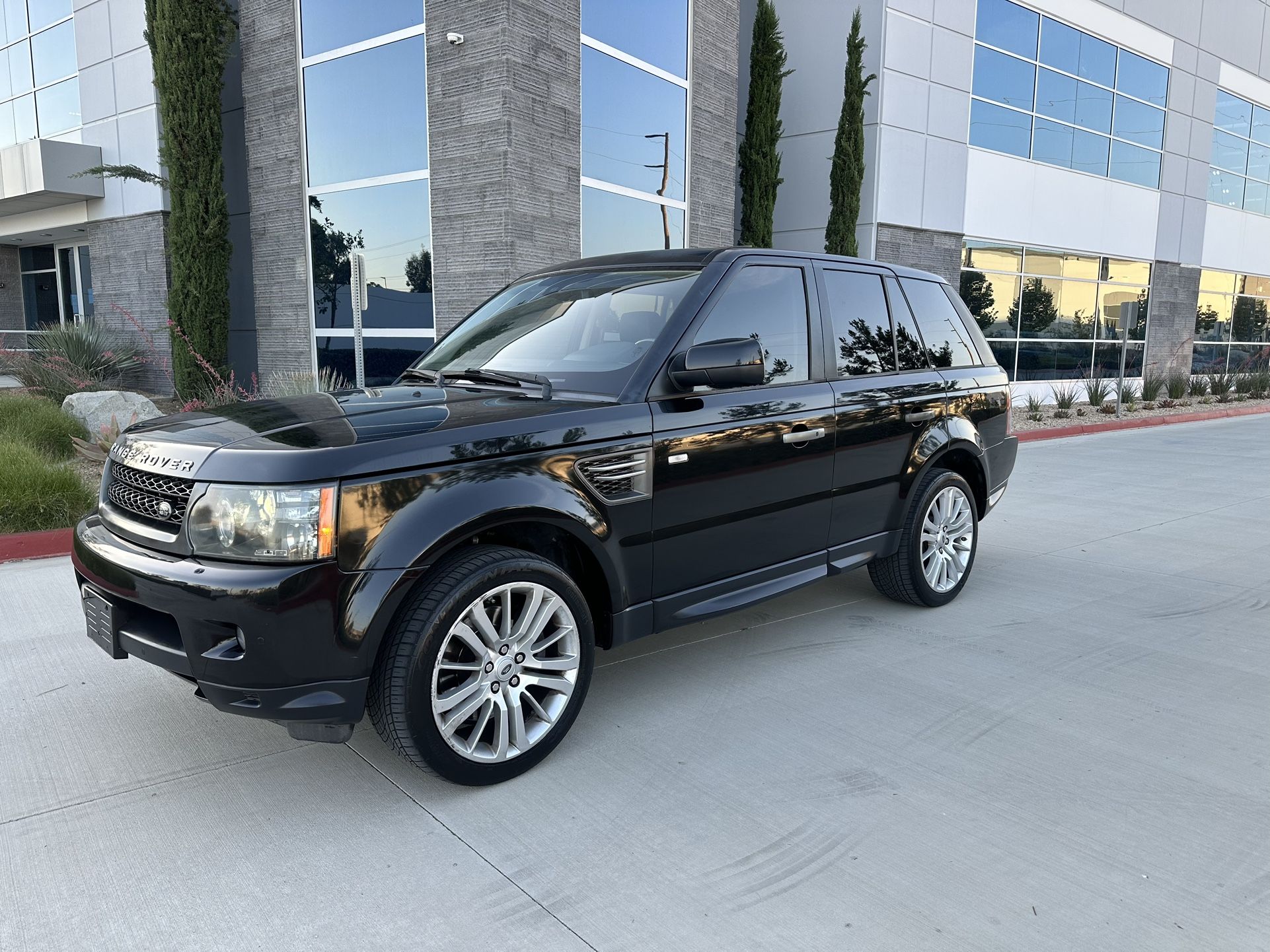 2012 Ranger Rover Sport HSE for Sale in Perris, CA - OfferUp