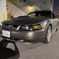 2002 Ford Mustang
