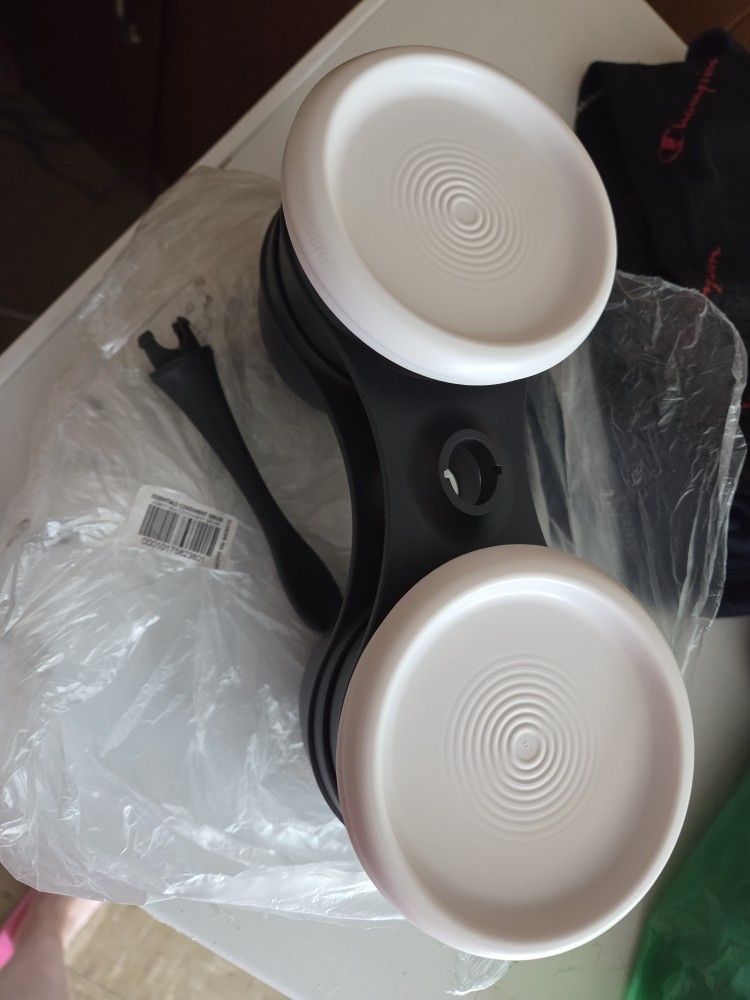 Condiments Containers