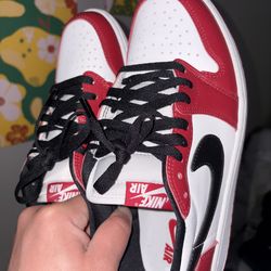 Air Jordan 1 Low Chicago
