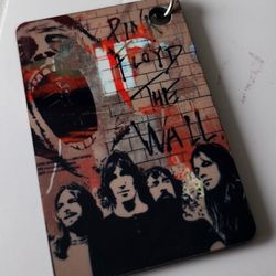 Cool Pink Floyd The Wall Keychain 