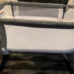 Baby delight Bassinet 