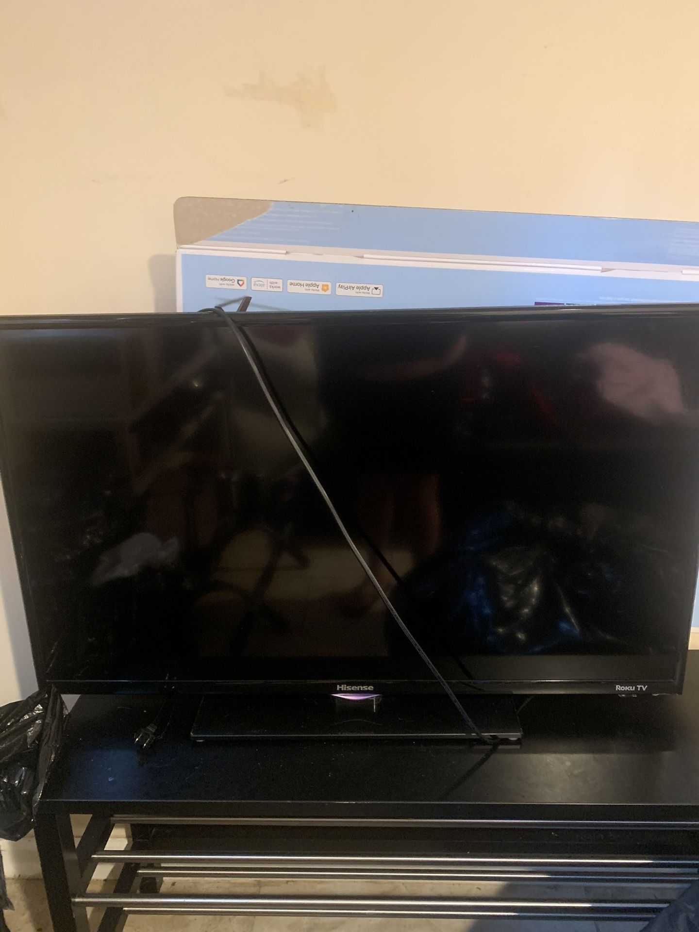 His sense 32 inch TV smart