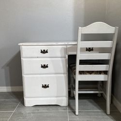 Cute vintage desk and chair set