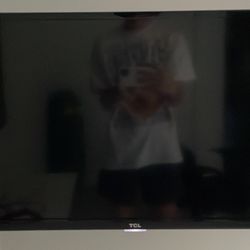 Roku TCL tv 32 inch