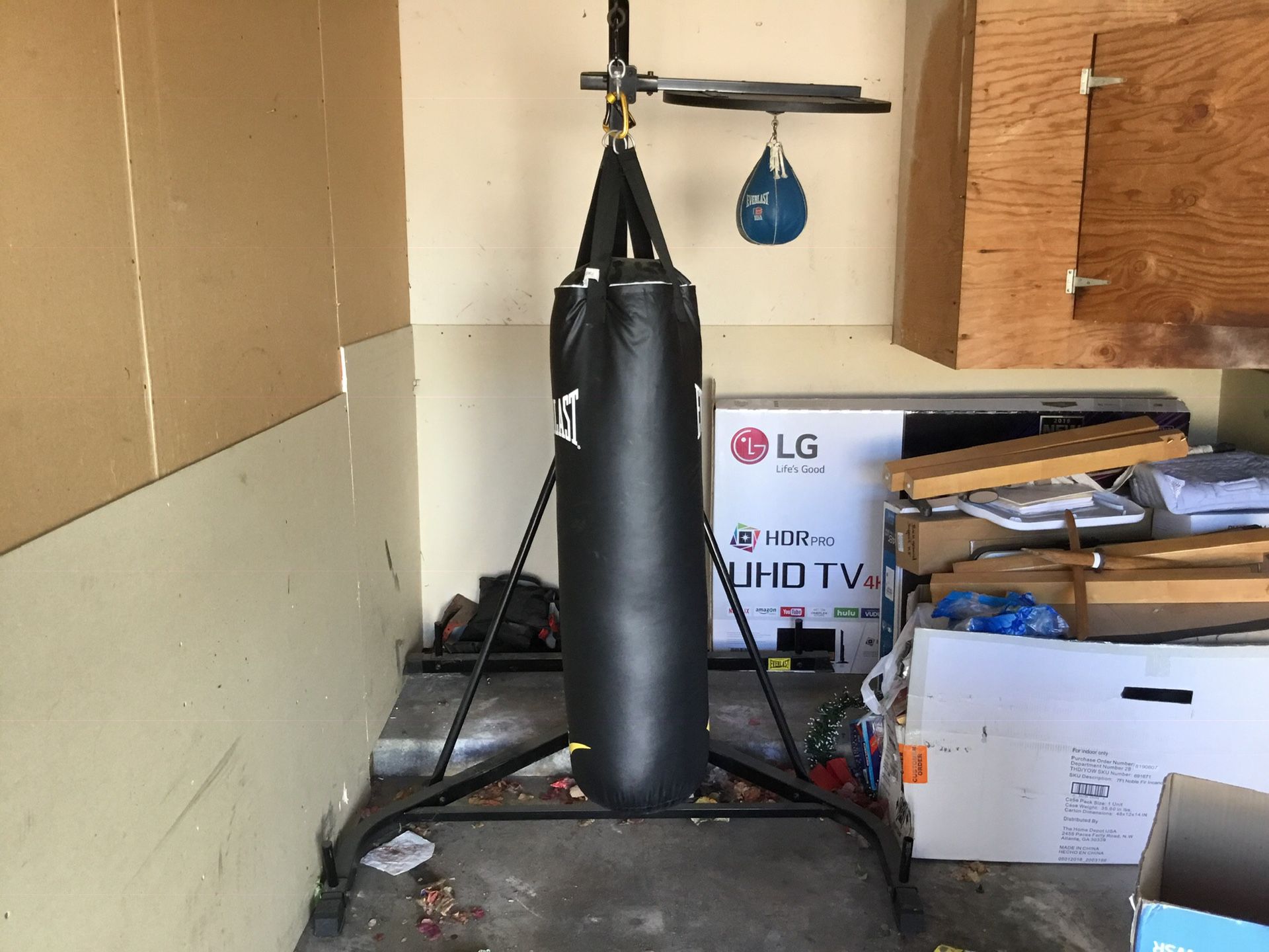 Speed bag with 100lb heavy bag set