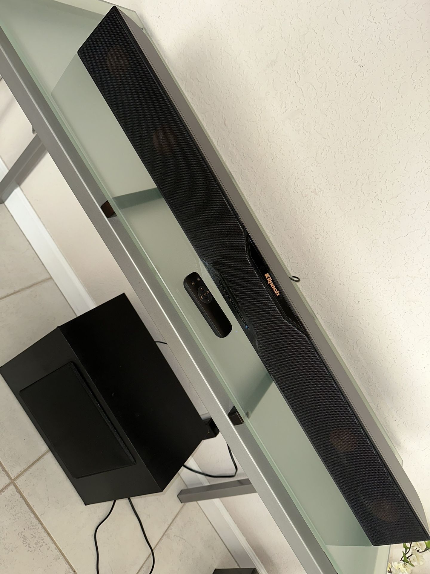 Klipsch Reference R-20B bluetooth high end soundbar +wireless subwoofer,