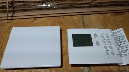 Lennox thermostat New 51M34