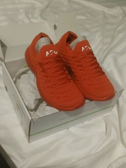 Women's Size 7.5 TechLoom