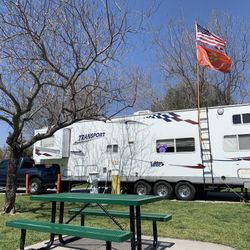 2005 Tahoe 33 Ft Toy Trailor