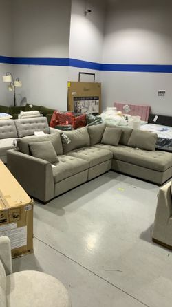 Power sectional $850