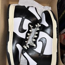 Nike Dunk High Vintage Black