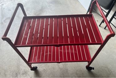 PORTABLE METAL TABLE