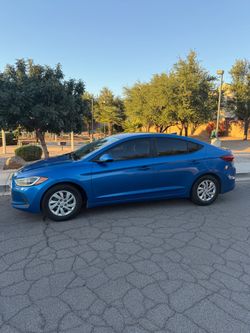 2017 Hyundai Elantra · SE Sedan 4D