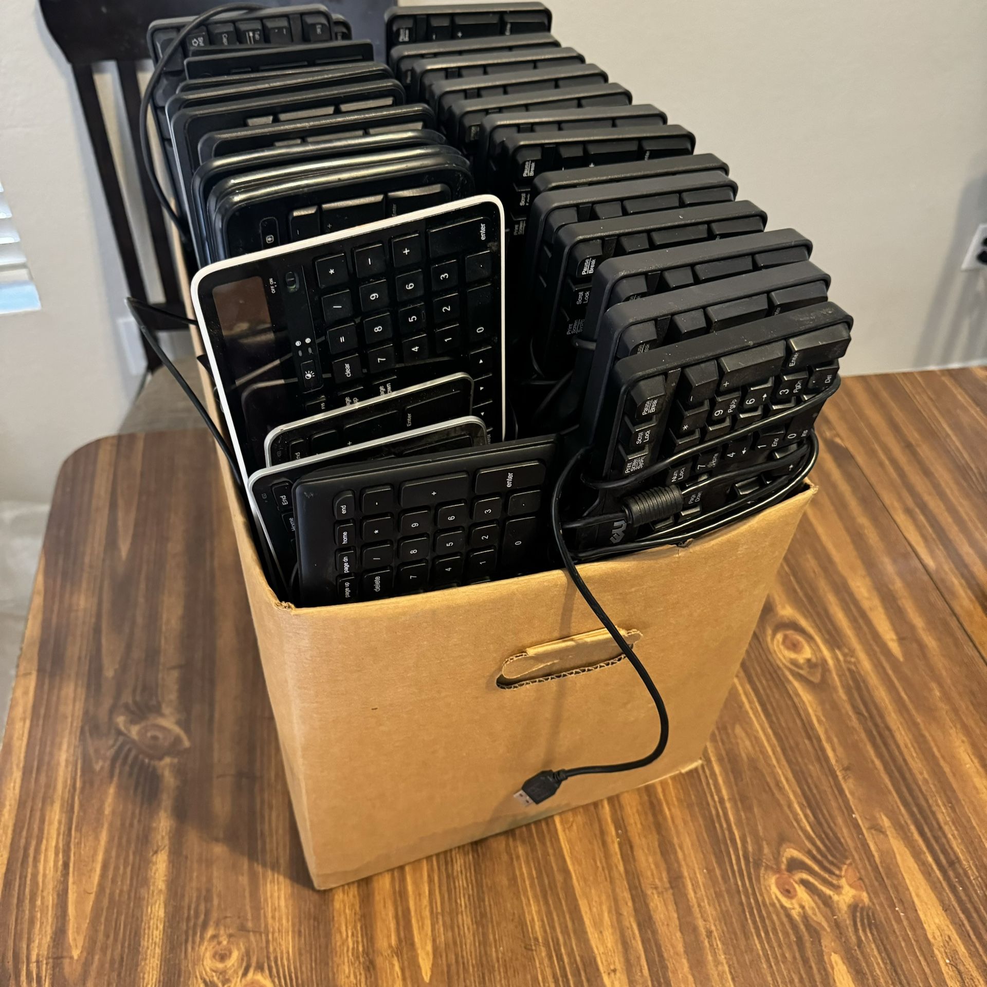 Lot of 30 Computer Keyboards Wired + Wireless