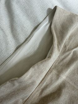 Outdoor Voices 3-Tone Leggings – Size Medium