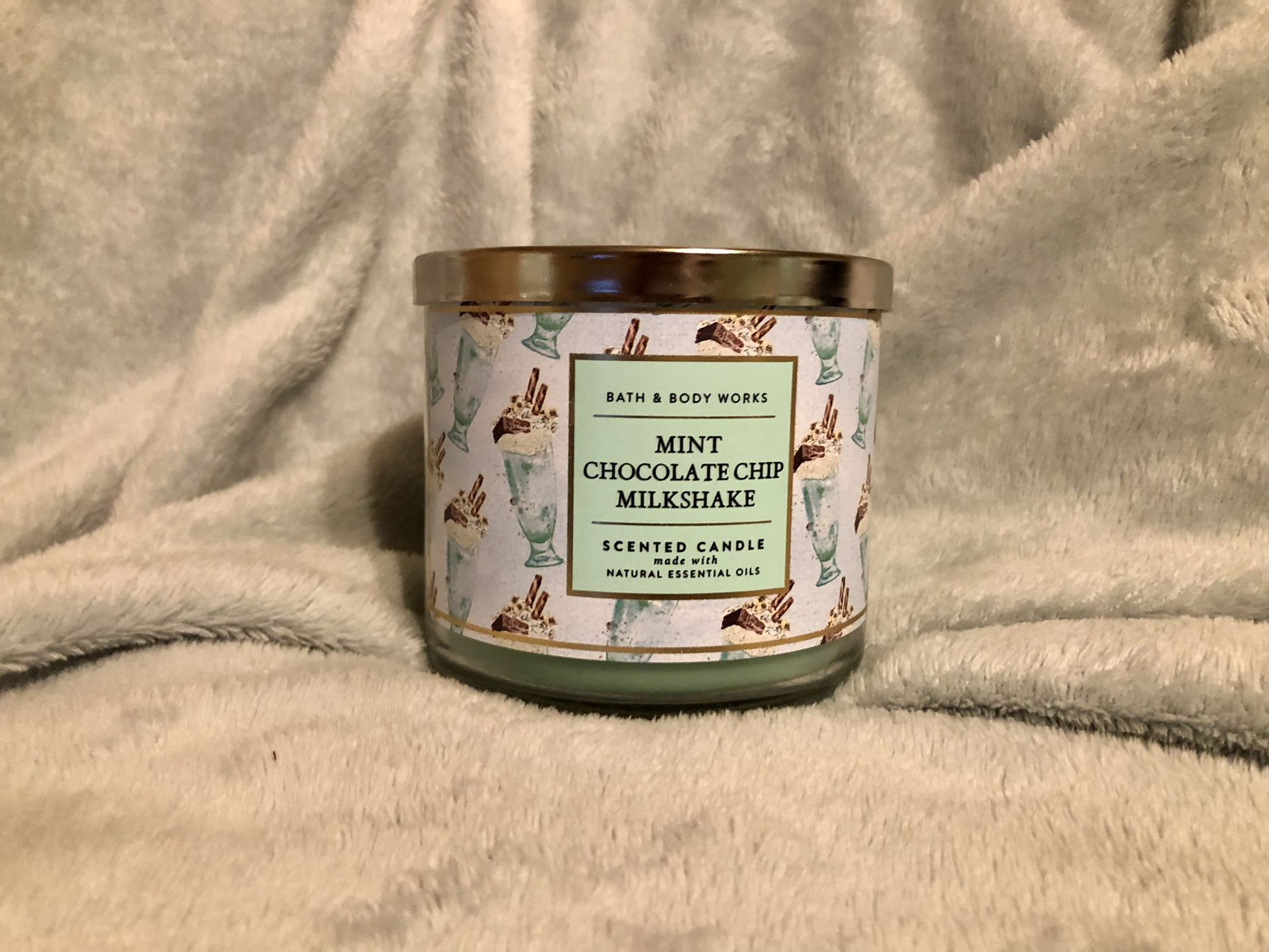 NWT Mint Chocolate Chip Milkshake 3-wick Candle